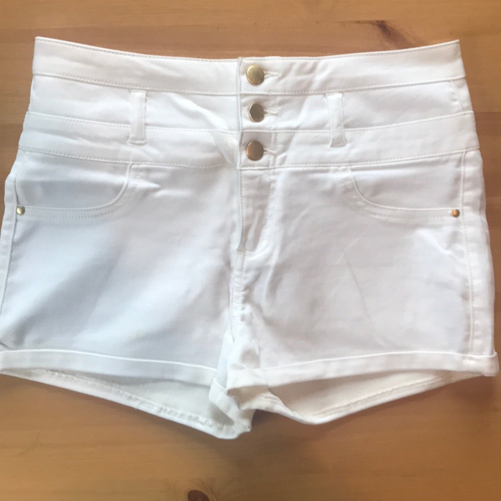 White high waisted shorts